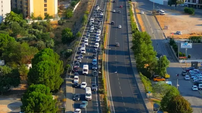 Muğla'da Hayat Kurtaran Operasyon: Trafik Kazasında Sıkışan Yaralılar Kurtarıldı!