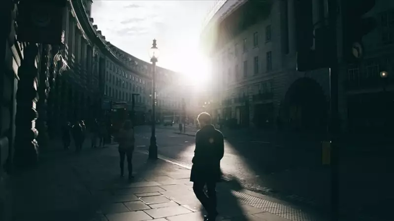 İngiltere'de İşsizlik Oranı Sabit Kaldı: İş Piyasasında Beklenmedik Durağanlık!