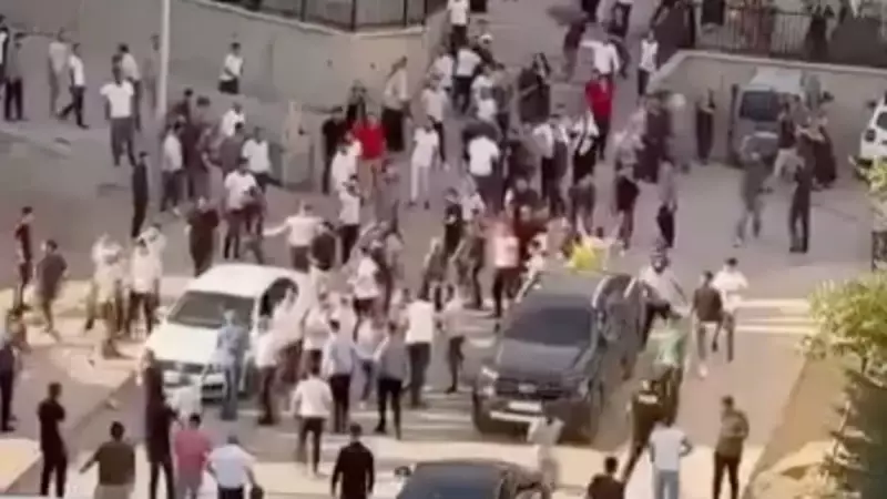 Çocuk Kavgası Aileleri Kırdı Geçirdi: Mahallede Kanlı Çatışma!