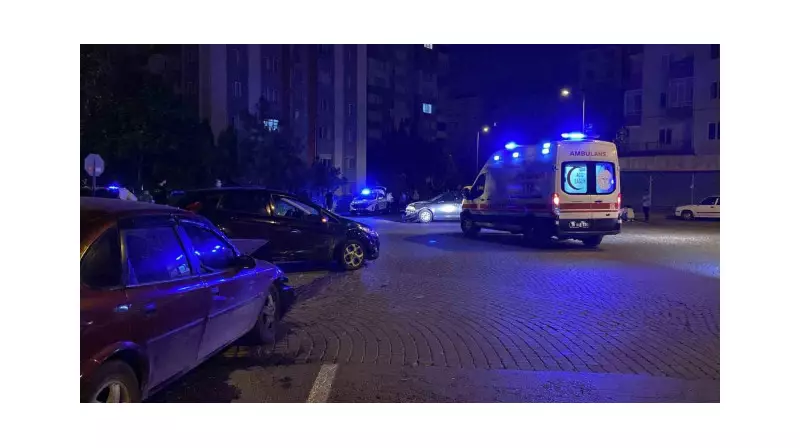 Şok Eden Kaza! Araç Savruldu, Park Halindeki Araca Çarptı - İki Yaralı