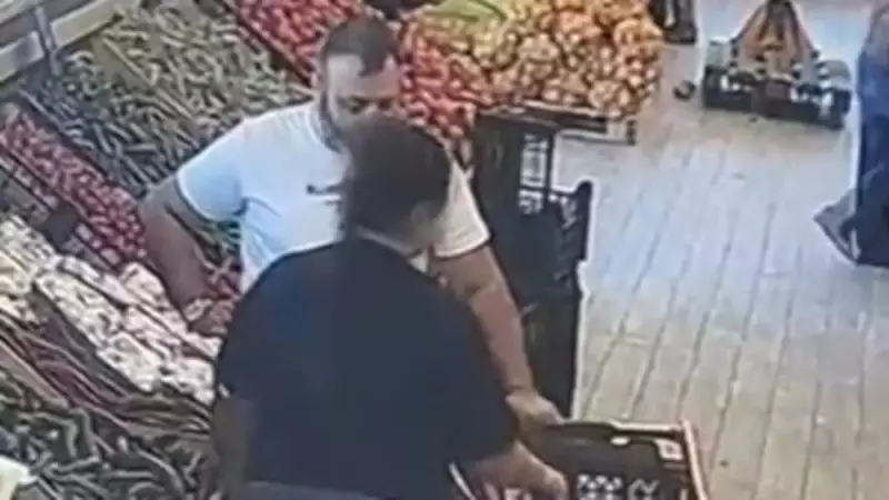 Şok Edici Anlar: Unutulan Çantadan Para Çalan İki Kişi Kameralara Yakalandı!