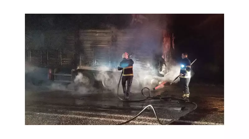 Şok Edici Kaza: Seyir Halindeki Buğday Yüklü TIR Adeta Hurdaya Döndü!