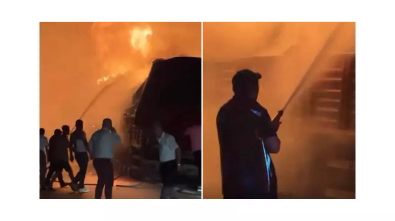 Çöp Atıklarıyla Dolu Tır Alev Alev! İzmir'de Korkutan Yangın