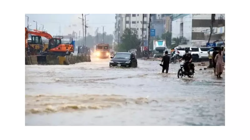 Pakistan'da Sel Felaketi: 2 Milyon İnsan Hayatından Oldu!