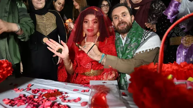 Panamalı Gelin Van'da Muhteşem Düğünle Yöresel Kıyafetle Dünya Evine Girdi!