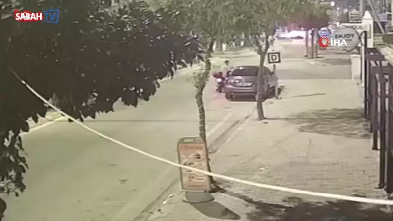 Park Halindeki Araca Vahşice Saldırdı! Polisi Görünce Tüydü | İzle