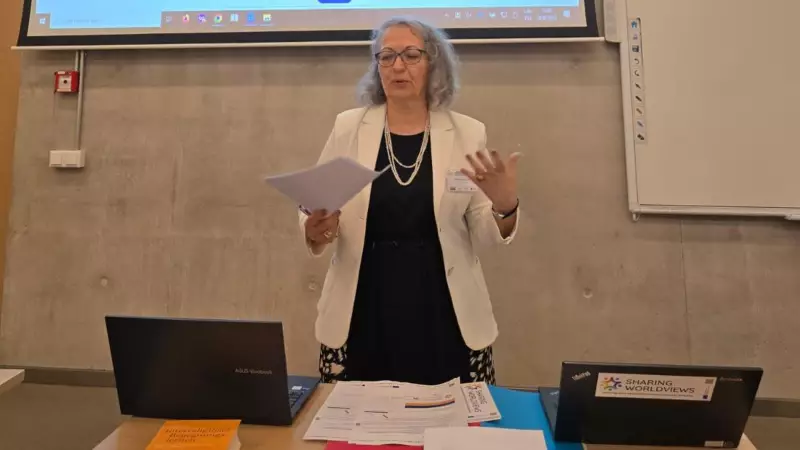 Riga'da Din Eğitimi Buluşması: Yeni Başkan Seçildi, Dayanışma Mesajları Yükseldi!