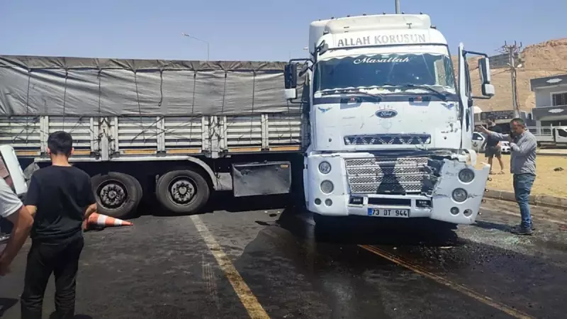 Şırnak'ta Feci Kaza: Kardeşlerin Tırları Çarpıştı, 1 Can Yitti, 1 Yaralı