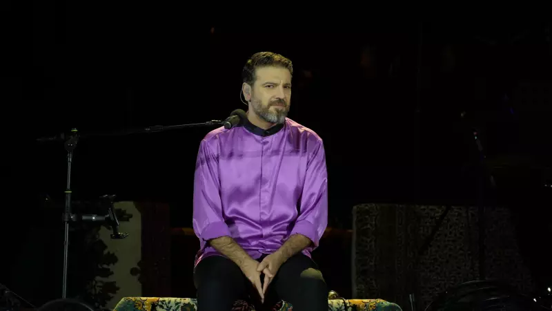 Sahnede Duygusal Anlar! Türkiye İçin Eller Açıp Dua Etti