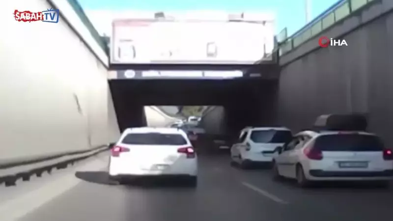 Sarhoş Sürücünün Korkunç Kaza Anı: Trafik Bir Anda Karmaşaya Dönüştü!