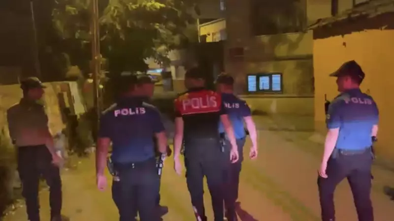 Sarıyer'de Gece Vakti Sokak Denetimi: Polisten Sürpriz Operasyon!