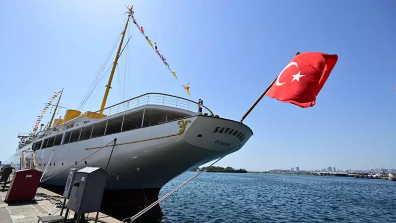 Savarona İstanbul'da! Atatürk'ün Efsanevi Yatı Boğaz'da Devriye Geziyor