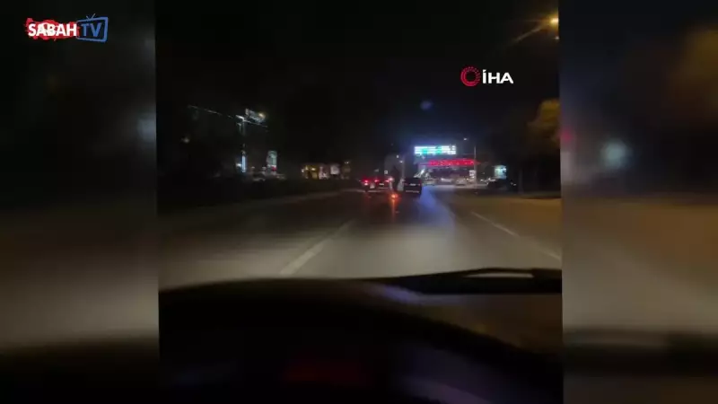 Scooter'la 90 km Hızla Araba Solladı, Tehlikeye Davetiye Çıkardı!