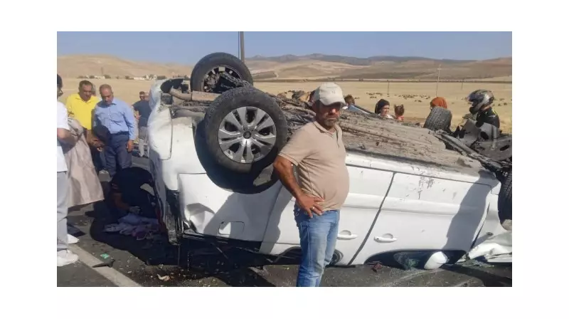 Siirt'te Korkutan Kaza: Hafif Ticari Araç Devrildi, 9 Yaralı!