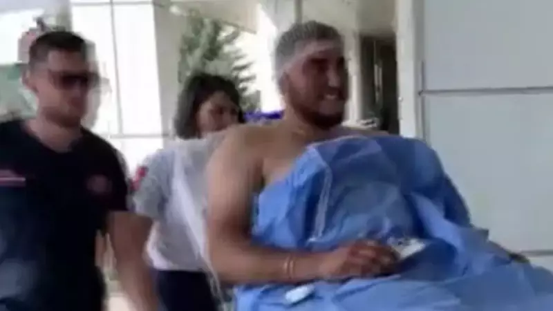 Sopalı ve Bıçaklı Kavga: İki Kişi Yaralandı!