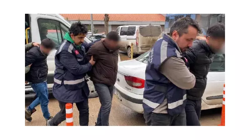 İstanbul'da Düzenlenen Operasyonda 13 Şüpheli Tutuklandı: Suç Örgütü Çökertildi!