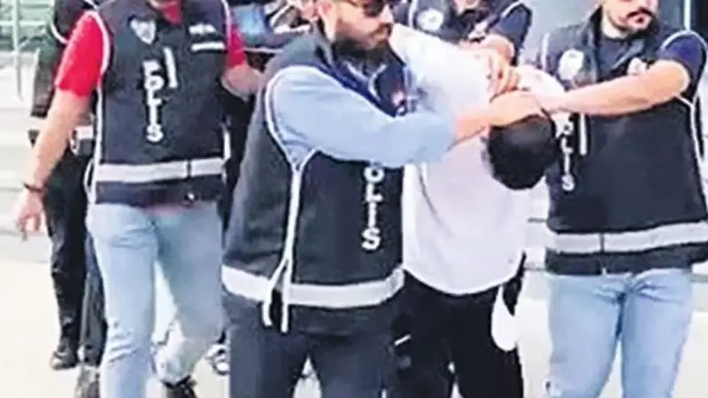 İstanbul'da Sokak Çetesi Çökertildi! Operasyonda 10 Gözaltı