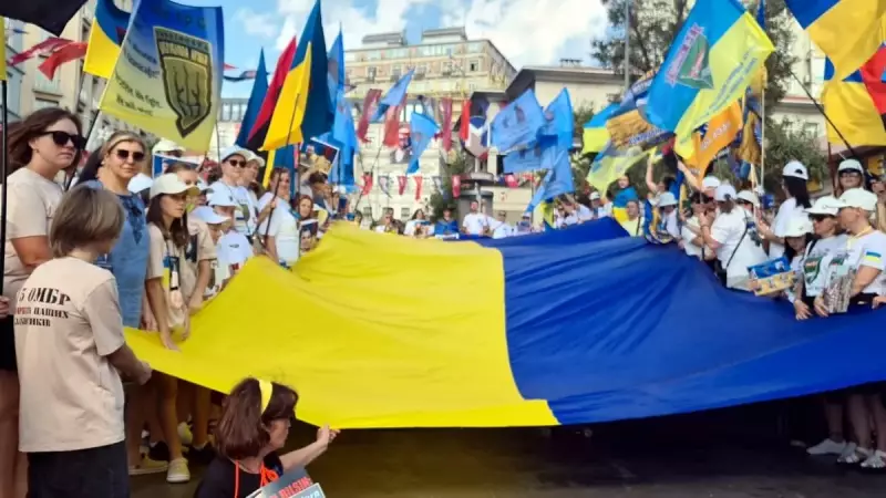 İstanbul'da Ukraynalıların Bağımsızlık Günü'nde Dokunaklı Eylem: Esir Askerler İçin Zincir Oluşturdular!