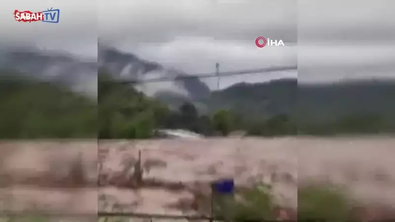 Tayland'ı Vuran Kajiki Tayfunu: Can Kaybı 5'e Yükseldi, Felaketin İzleri Derin