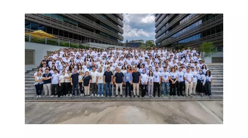 Türkcell'de Kariyer Fırsatı: Genç Yetenekler İş Hayatına 'Merhaba' Dedi!