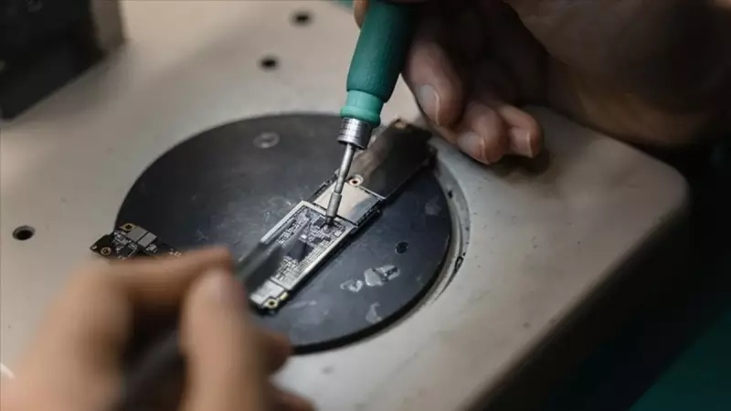 Trump'tan Çin'e Ağır Darbe: Çip İthalatına %100 Gümrük Vergisi Geliyor!