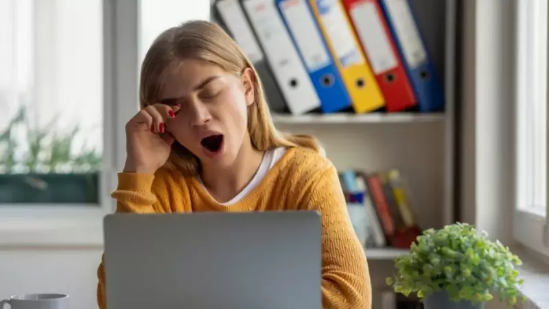 Yaz Halsizliği Sandığınız Şey Değil! İşte Gerçek Nedeni ve Çözüm Yolları