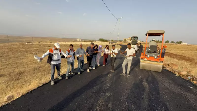 Yezidiler 50 Yıl Sonra Köylerine Döndü: Asfalt Sevinci Halayla Kutlandı!