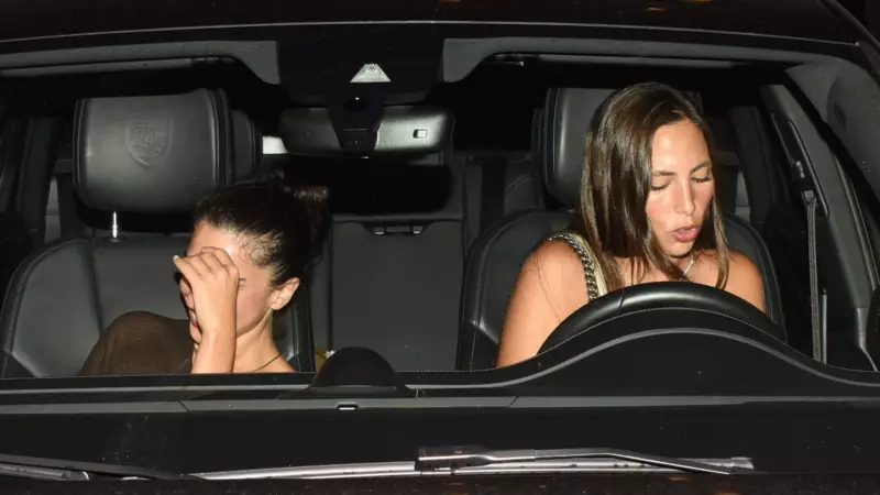 Zehra Çilingiroğlu'nun Gece Macerası: Sosyal Medyayı Sallayan Kareler!