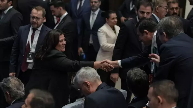 Özlem Cerencioğlu'dan Özgür Özel'e Meydan Okuma: 'Hodri Meydan, Gerekirse Tek Tek Anlatırım!'