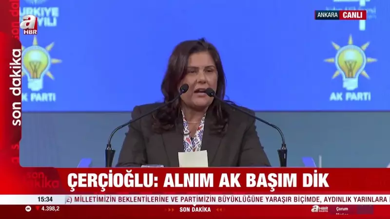 Özlem Cerçioğlu AK Parti'ye Geçiş Yaptı: Siyaset Arenasında Şok Dalgası!