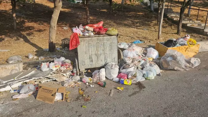 İzmir'de Çöp Krizi: AK Parti'den Belediyeye Sert Tepki!