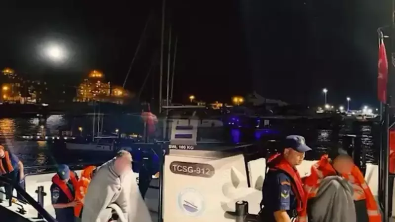 İzmir'de Tekne Faciası: 3 Kişi Son Anda Kurtarıldı! Bakan Yerlikaya'dan Flaş Açıklama