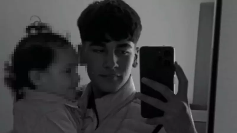 İzmir'de Yürek Burkan Olay: 15 Yaşındaki Genç Hayatını Kaybetti!