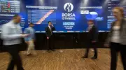 Borsa Bugün Düşüşle Sarsıldı: İşte Uzmanların Beklentileri ve Yatırımcıların Gözü Önünde!