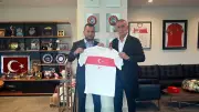 Ertuğrul Doğan'dan TFF Başkanı Hacıosmanoğlu'na Sürpriz Ziyaret: Futbol Dünyasında Heyecan Yaratan Buluşma