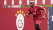 Galatasaray'da Osimhen Rüzgarı! İlk Antrenmanda Fırtına Gibi Esti