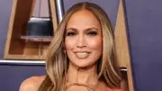 Jennifer Lopez'un 118 Bin TL'ye Bilet Alan 20 Hayranıyla Buluşması: Unutulmaz Bir Akşam!