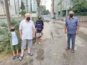 Kanalizasyon Taştı, Mahalleli Maske Takmak Zorunda: 'Pandemiye Döndük!'