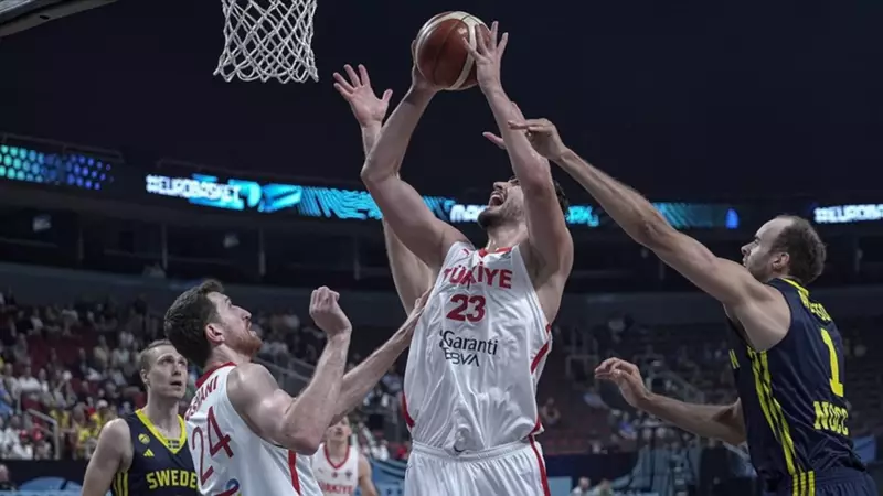 12 Dev Adam Çeyrek Final'de! EuroBasket 2025'te Türkiye'nin Rakibi ve Maç Saati Belli Oldu