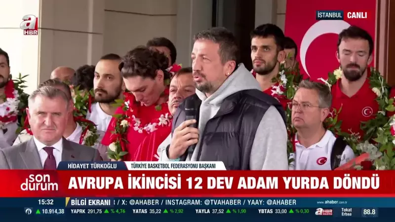 12 Dev Adam'dan Muhteşem Dönüş! Avrupa İkinciliği Kupası Coşkuyla Karşılandı