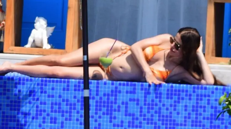 2025'e Damga Vuracak Magazin Haberleri! İşte Ünlülerin Yeni Yıl Planları ve Sürpriz Projeleri