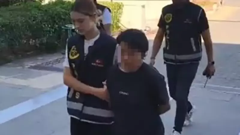 25 Yıllık Karanlık Sır Aydınlandı: 2 Aylık Bebek Kardeşini Yastıkla Öldürmüş!