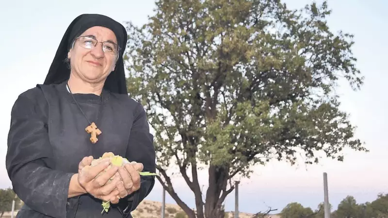 40 Yıl Sonra Köyüne Dönen Adamın İnanılmaz Hikayesi: Dünyayı Gezip Eve Dönüş