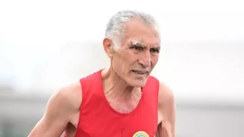 73 Yaşında Pistlere Fırtına Gibi Esti! Yaşlılığa Meydan Okuyan Süper Dedeye Büyük Saygı