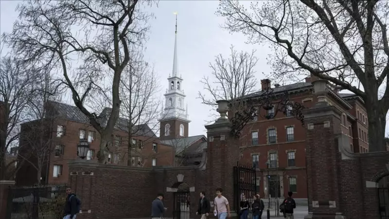 ABD'de Üniversite Yurdu Yakınında Silah Sesleri: Panik ve Korku Anları