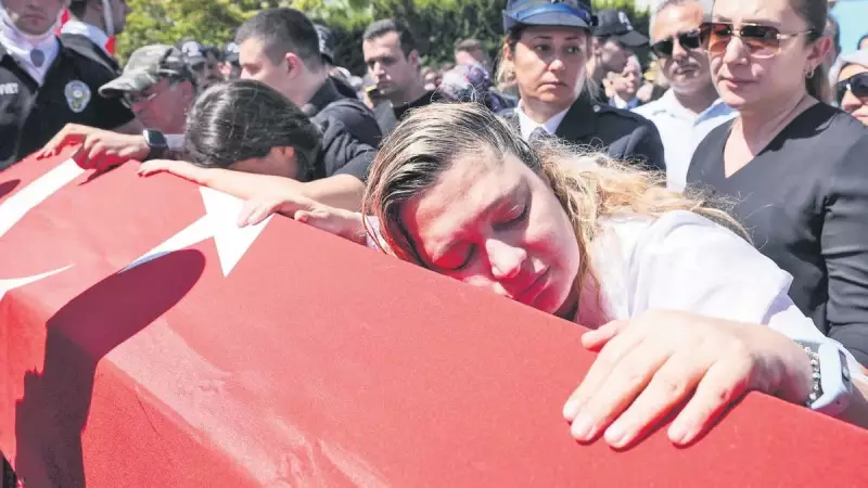 Acılı Baba! Şehit Oğlunun Cenaze Namazını Kendisi Kıldırdı