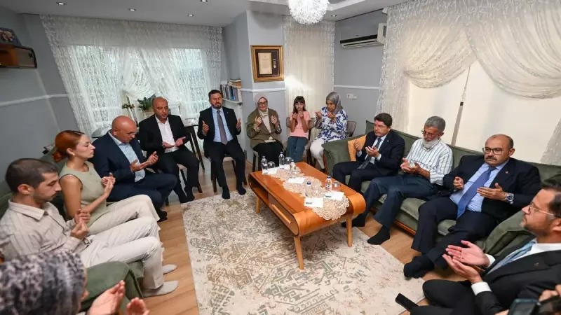 Adalet Bakanı Tunç'tan Hüzün Dolu Ziyaret: Şehit Ailesinin Yüreğine Dokunan Buluşma