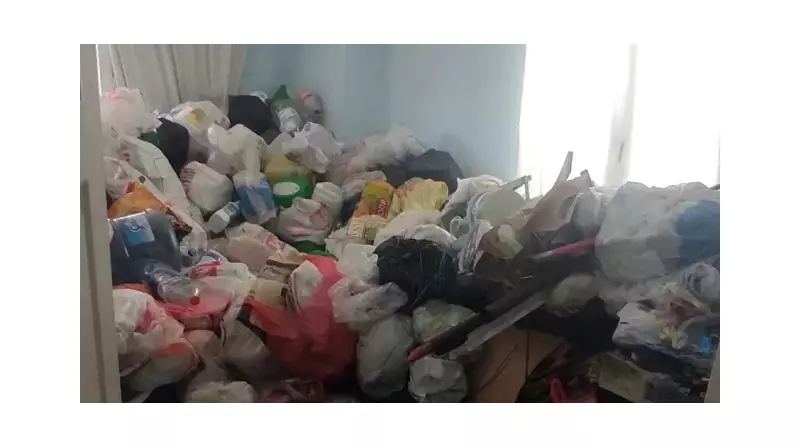 Adana'da İnanılmaz Görüntü: Tek Evden İki Kamyon Dolusu Çöp Çıktı!