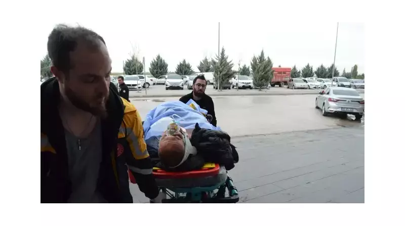 Aksaray'da Yürekleri Sızlatan Trafik Kazası: 2 Askerimiz Şehit, 1 Sivil Hayatını Kaybetti