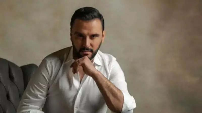 Alışan'dan Sahnede Filistin İçin Yürekleri Isıtan Destek: 'Her Gün İnsanlığımızdan Utancımız Derinleşiyor'